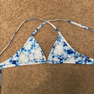 Jolyn triangle top - white and blue tie dye